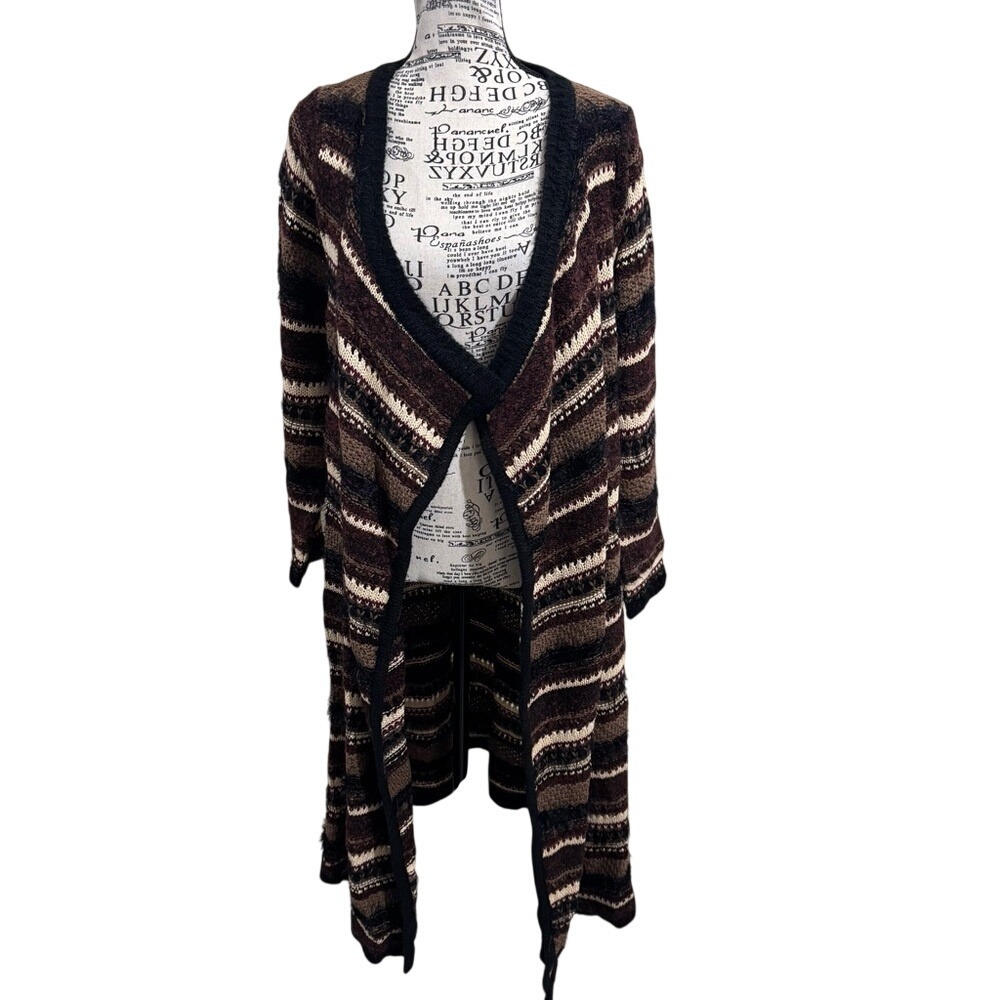 Su & Lola‎ Elegant Striped Women's Cardigan